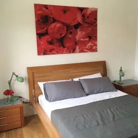 Re Carlo Apartmán *